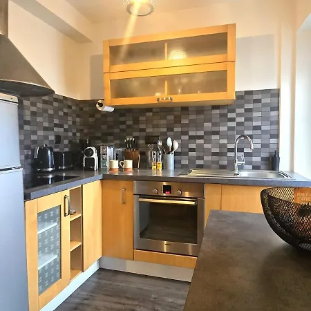 Le Terracotta Events - 5 Pers. - Centre-ville - Wifi Apartmán *